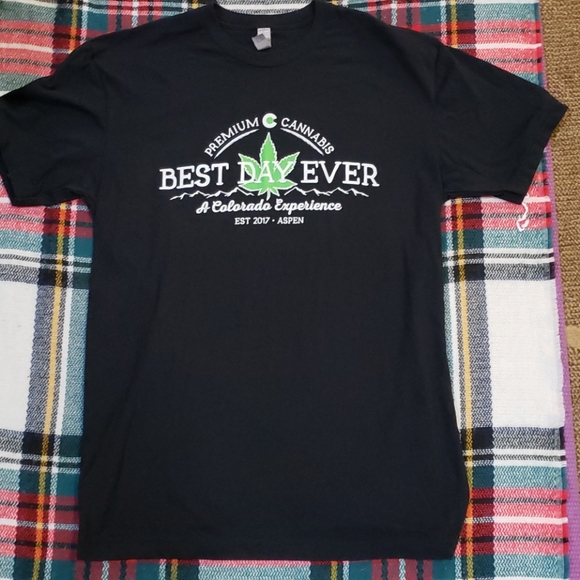 Best Day Ever Tee - Picture 1 of 3